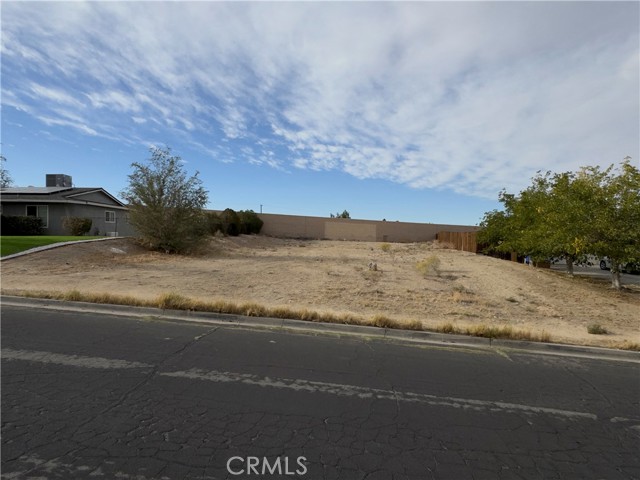 Detail Gallery Image 10 of 10 For 15860 La Paz Dr, Victorville,  CA 92395 - – Beds | – Baths