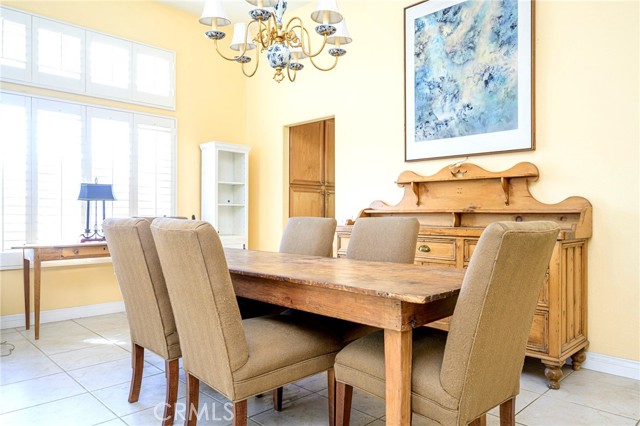 Detail Gallery Image 4 of 10 For 47935 via Opera, La Quinta,  CA 92253 - 4 Beds | 2/1 Baths