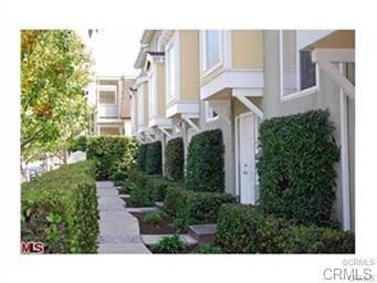 Detail Gallery Image 1 of 30 For 5562 W 190th St, Torrance,  CA 90503 - 3 Beds | 2/1 Baths