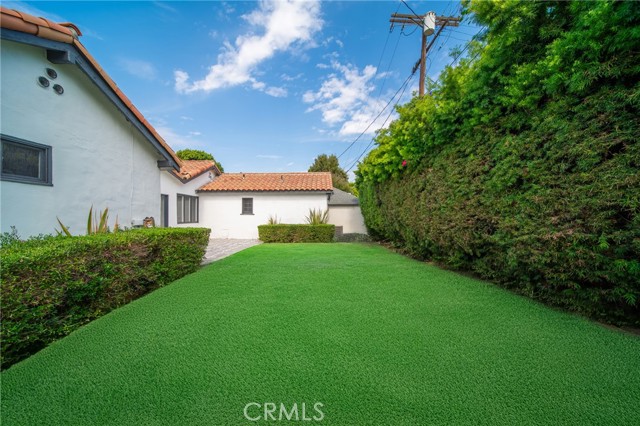 Detail Gallery Image 45 of 45 For 932 S Cloverdale Ave, Los Angeles,  CA 90036 - 3 Beds | 3 Baths