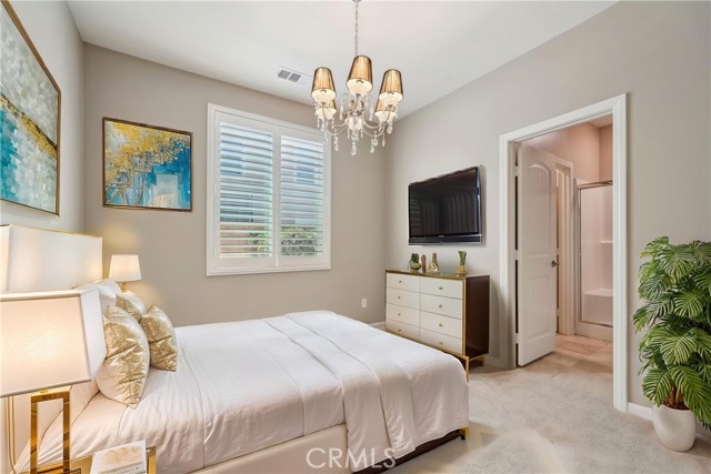 6125 Coopers Hawk Drive, Jurupa Valley CA: https://media.crmls.org/medias/da86ab0f-0538-4f6d-9383-7b508b898276.jpg