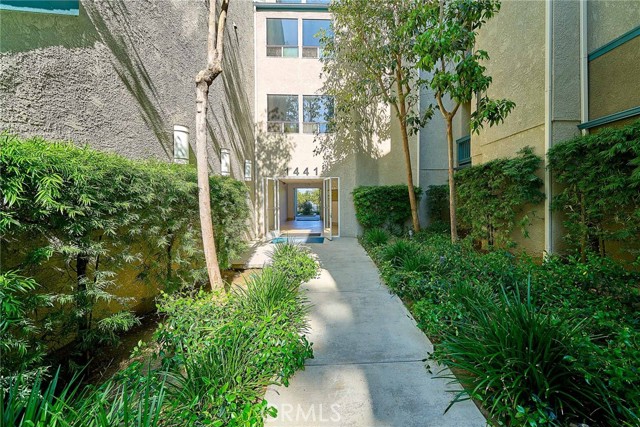 Detail Gallery Image 2 of 28 For 1441 Brett Pl #229,  San Pedro,  CA 90732 - 2 Beds | 2 Baths