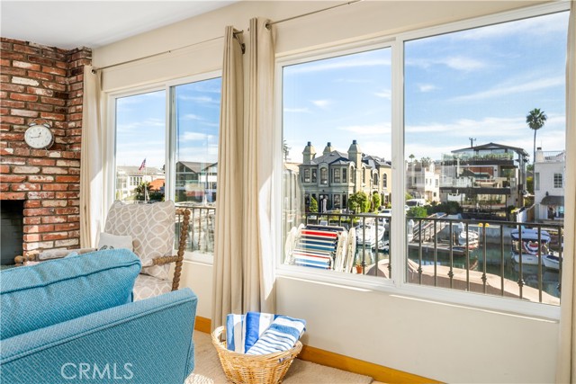 Detail Gallery Image 13 of 27 For 3711 Channel Pl, Newport Beach,  CA 92663 - 2 Beds | 1/1 Baths