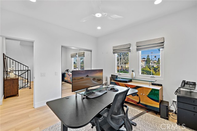 Detail Gallery Image 19 of 34 For 163 Calle Redondel, San Clemente,  CA 92672 - 3 Beds | 2/1 Baths