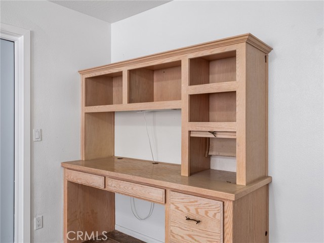 Detail Gallery Image 22 of 57 For 16992 Joshua, Apple Valley,  CA 92307 - 5 Beds | 4 Baths