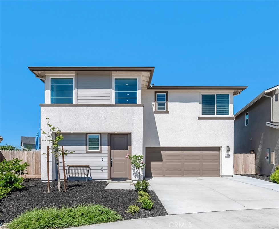 3049 N Dudley