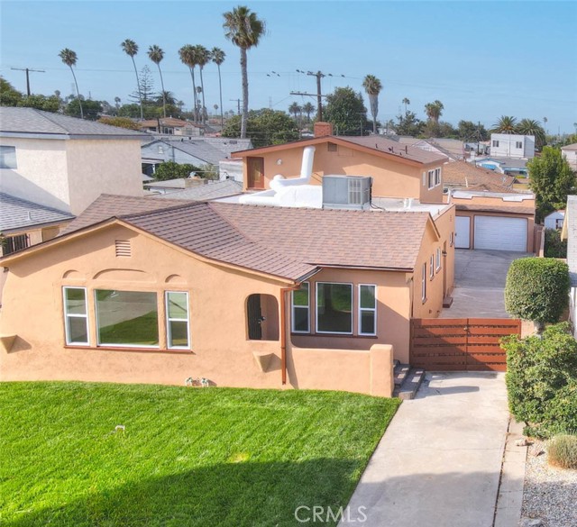 547 W 106th Street, Los Angeles CA: https://media.crmls.org/medias/da898f2d-afda-4ddc-880a-ad4c5aff4938.jpg