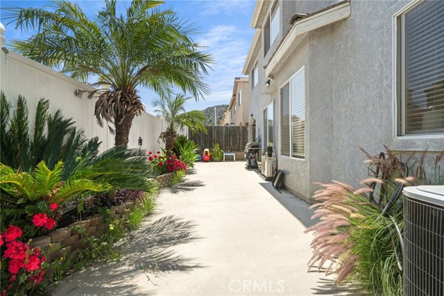 Detail Gallery Image 32 of 41 For 31344 Nichols Ln, Castaic,  CA 91384 - 4 Beds | 2/1 Baths
