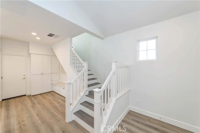 58 Paisley Place, Irvine CA: https://media.crmls.org/medias/da8a14fe-24af-41c2-bf8d-d08c9b81db5f.jpg