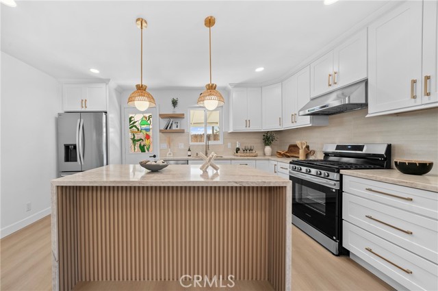 Detail Gallery Image 11 of 34 For 1120 Sesmas, Monrovia,  CA 91016 - 4 Beds | 2 Baths