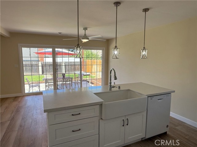 1306 Belfast Avenue, Costa Mesa CA: https://media.crmls.org/medias/da8bac07-4100-4013-9be2-bd8a0e0d3aec.jpg