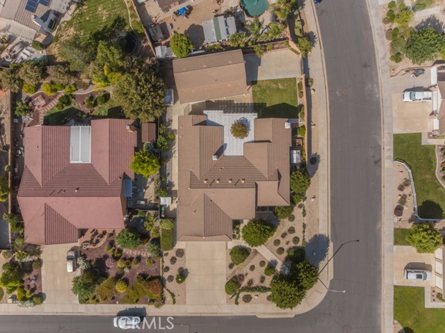42133 Wagon Wheel Lane, Murrieta CA: https://media.crmls.org/medias/da8bb654-4d5e-406b-bb3c-3b485636a172.jpg