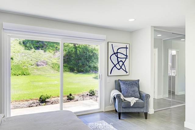 5468 Paseo Del Lago E, Laguna Woods CA: https://media.crmls.org/medias/da8c47ca-e1f8-4820-9335-940fad370e68.jpg
