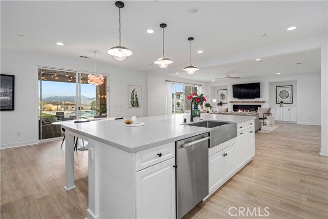 Detail Gallery Image 18 of 74 For 3731 Eliopulos Ranch, Palmdale,  CA 93551 - 5 Beds | 3 Baths