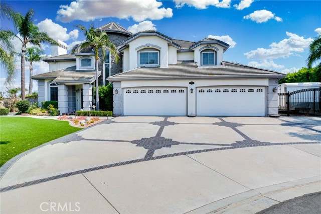 Detail Gallery Image 2 of 62 For 27025 Daisy Cir, Yorba Linda,  CA 92887 - 6 Beds | 5/1 Baths