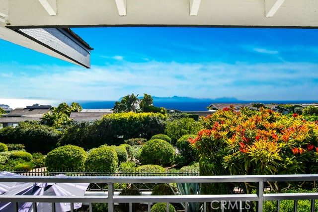 Detail Gallery Image 23 of 33 For 1 Beachcomber Dr, Corona Del Mar,  CA 92625 - 2 Beds | 2/1 Baths