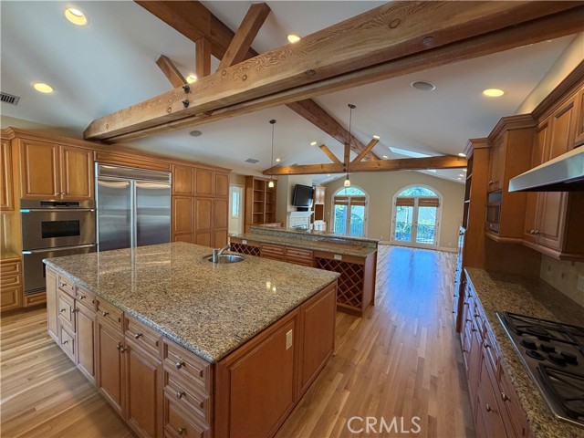 Detail Gallery Image 6 of 24 For 16248 Darcia Pl, Encino,  CA 91436 - 4 Beds | 4 Baths