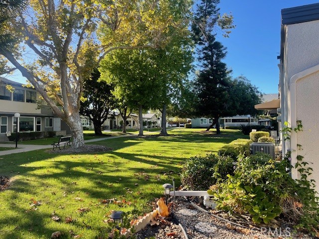 13360 Del Monte Drive, Seal Beach CA: https://media.crmls.org/medias/da8e4775-b636-443c-a35c-c323f7a73b65.jpg