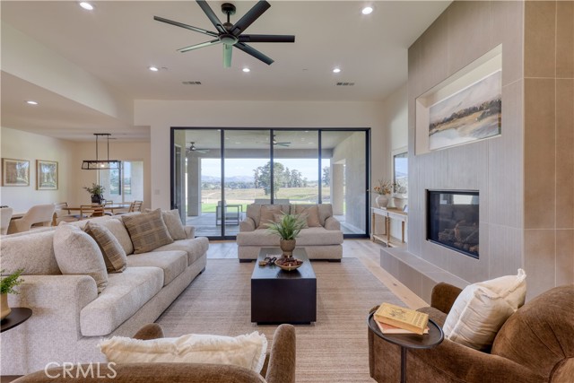 Detail Gallery Image 9 of 44 For 155 Vista Montana, Arroyo Grande,  CA 93420 - 5 Beds | 3/2 Baths