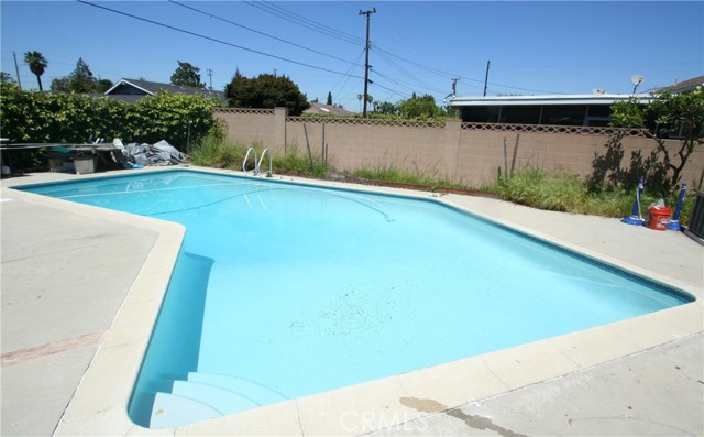 Detail Gallery Image 13 of 14 For 523 N Harcourt St, Anaheim,  CA 92801 - 3 Beds | 2 Baths