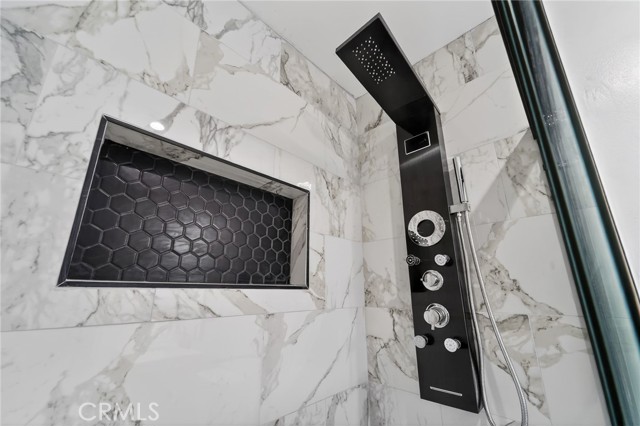 Detail Gallery Image 41 of 58 For 1131 E 21st, Long Beach,  CA 90806 - 5 Beds | 5 Baths