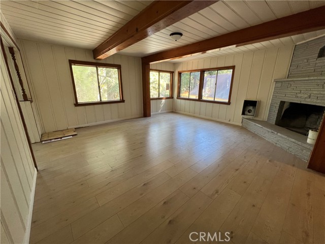 Detail Gallery Image 9 of 22 For 782 N Village, Crestline,  CA 92325 - 3 Beds | 1/1 Baths