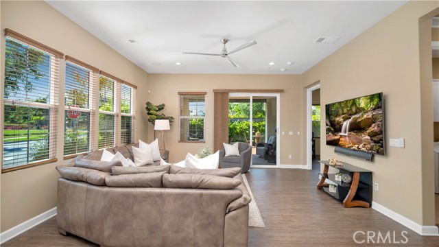 126 Luneta Lane, Rancho Mission Viejo CA: https://media.crmls.org/medias/da94db44-f170-4904-826b-9d22a308f3d7.jpg