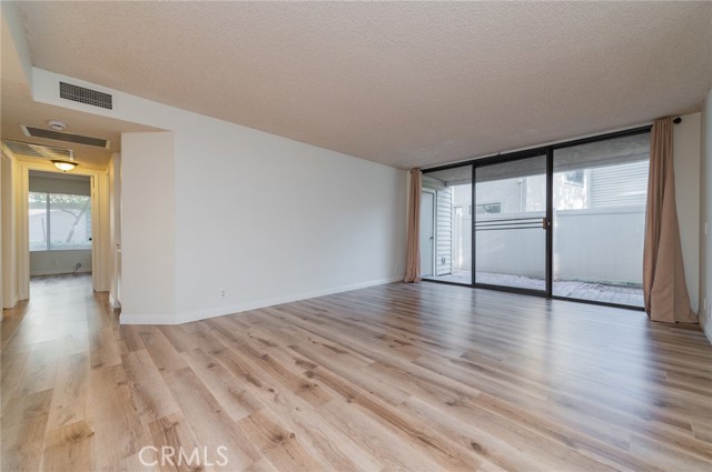 Image 2 of 33 For 63 Carriage Way 239