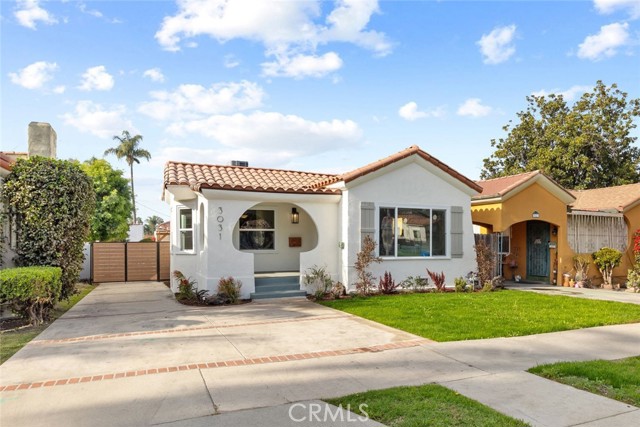 Detail Gallery Image 2 of 23 For 3031 S Victoria Ave, Los Angeles,  CA 90016 - 3 Beds | 2 Baths