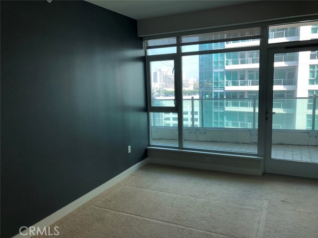 3131 Michelson Drive, Irvine CA: https://media.crmls.org/medias/da969fa4-0ea9-4c20-a7eb-846d1af140ff.jpg