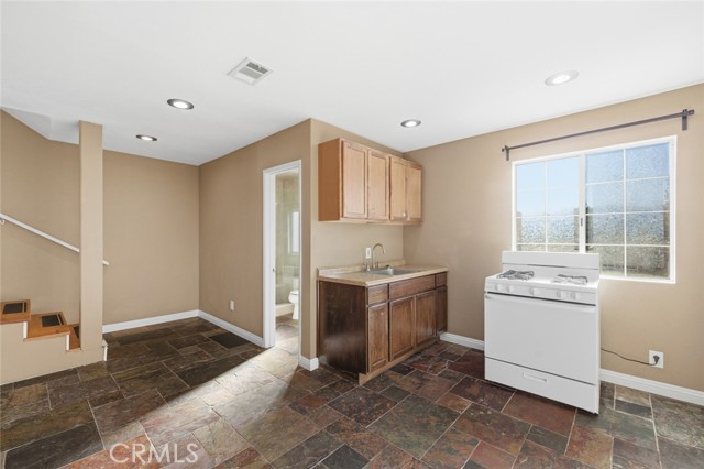 Detail Gallery Image 42 of 62 For 920 Sonora Ave, La Habra,  CA 90631 - 3 Beds | 3 Baths