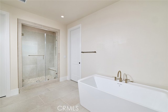 Detail Gallery Image 44 of 52 For 103 Oakstone, Irvine,  CA 92618 - 4 Beds | 3 Baths