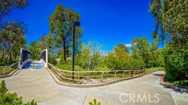 24066 Regents Park Circle, Valencia CA: https://media.crmls.org/medias/da979e14-3eb7-4f8a-8288-1b99ca9e3b7c.jpg
