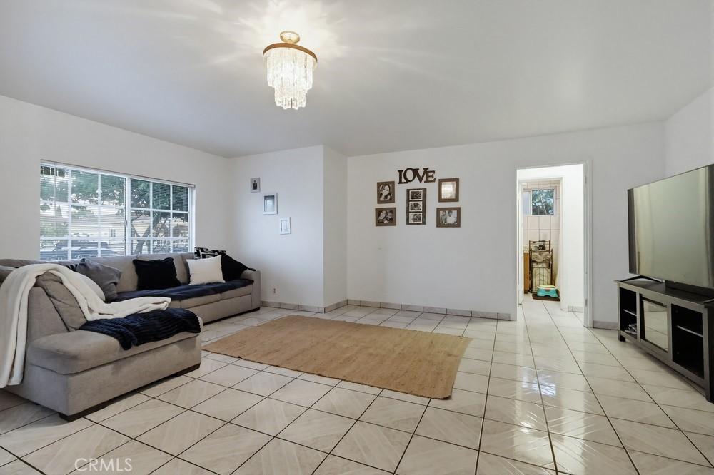 MLS #SB25278373 image #7