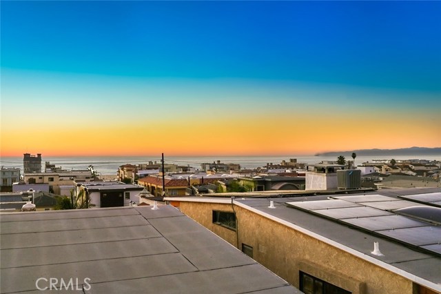 429 Bayview Drive, Hermosa Beach, California 90254, 3 Bedrooms Bedrooms, ,3 BathroomsBathrooms,For Sale,Bayview,SB18034474