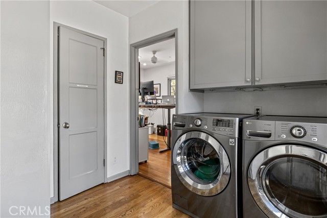 Detail Gallery Image 23 of 33 For 1701 Pier Ave, Santa Monica,  CA 90405 - 4 Beds | 2/1 Baths