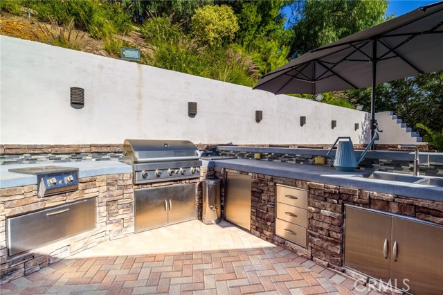 Detail Gallery Image 43 of 52 For 11810 Babbitt, Granada Hills,  CA 91344 - 4 Beds | 4 Baths