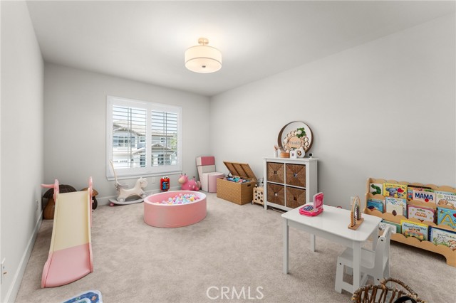 1240 Prabhu Way, Pomona CA: https://media.crmls.org/medias/da99dccf-7c69-40a1-802f-a268314c63d2.jpg