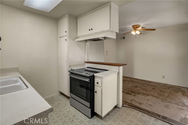 Detail Gallery Image 13 of 42 For 9452 Litchfield, Huntington Beach,  CA 92646 - 2 Beds | 1 Baths