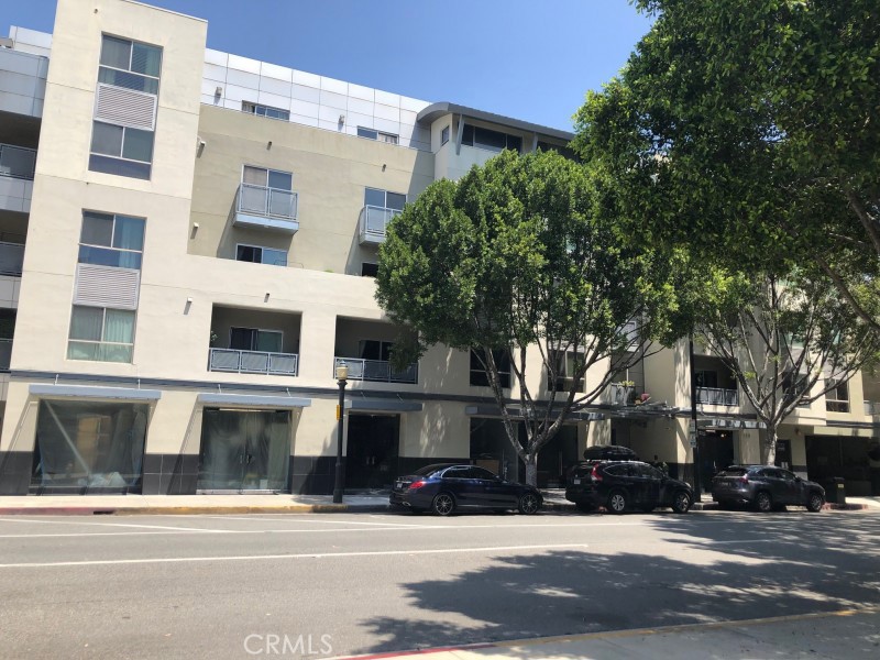 Welcome to 159 W Green St, a charming condo located in the heart of Old Town Pasadena, CA. This property was built in 2006 and offers a modern and stylish living space. The home features a kitchen and bathroom that were both remodeled in 2021, a spacious 1 bedroom with 2 full size closets, a washer/dryer in the unit, a large balcony, and its own EV charge port in the garage. With a finished area of 1,011 sq. ft., this condo provides ample space for comfortable living. The open floor plan design allows for seamless flow between the living, dining, and kitchen areas, perfect for entertaining guests or simply relaxing at home. The building offers a serene and peaceful environment, creating a tranquil retreat in the midst of Old Town. While residents have easy access to a variety of amenities and attractions. The vibrant neighborhood offers a diverse array of dining, shopping, and entertainment options, ensuring there is always something to do nearby. Overall, this condo at 159 W Green St is a wonderful opportunity for those seeking a comfortable and convenient living space in a desirable location. With its modern design, spacious layout, and prime location, this property is sure to be a delightful place to call home. Don't miss out on the chance to make this condo your own and experience all that Pasadena has to offer.