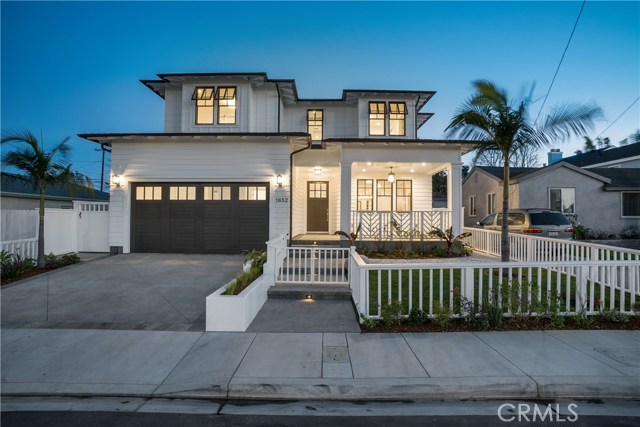 1652 11th Street, Manhattan Beach, California 90266, 5 Bedrooms Bedrooms, ,4 BathroomsBathrooms,Residential,Sold,11th,SB17050508