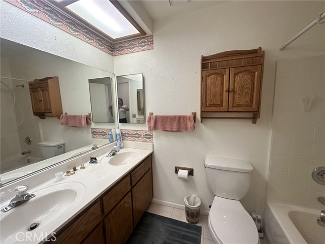 Detail Gallery Image 9 of 15 For 9239 Joshua, Apple Valley,  CA 92308 - 3 Beds | 2 Baths