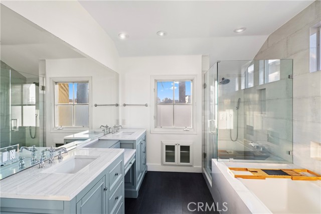 Detail Gallery Image 13 of 24 For 504 Marguerite Ave, Corona Del Mar,  CA 92625 - 3 Beds | 2/1 Baths