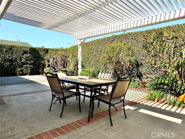 Detail Gallery Image 21 of 51 For 7901 E Ring St, Long Beach,  CA 90808 - 4 Beds | 2 Baths