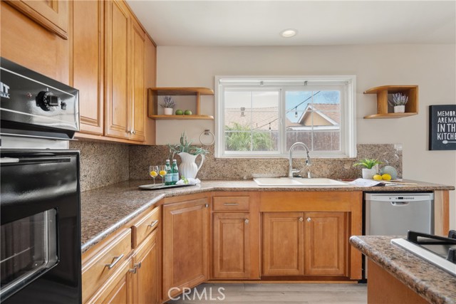 518 S Forest Avenue, Santa Ana CA: https://media.crmls.org/medias/da9ccb7d-f9d6-467d-a534-36ba493e87ec.jpg