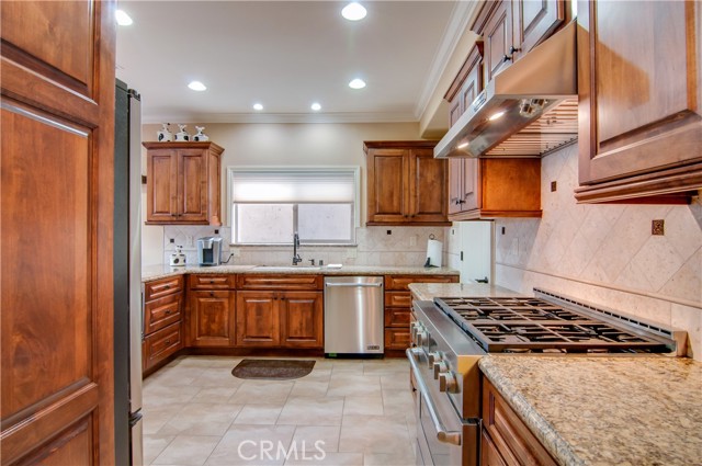 18415 Mansel Avenue, Redondo Beach, California 90278, 3 Bedrooms Bedrooms, ,2 BathroomsBathrooms,Residential,Sold,Mansel,PV22017335