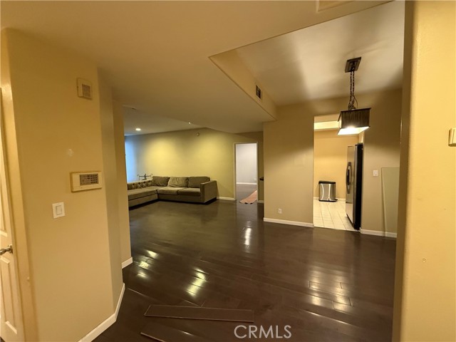 1240 S Corning, Los Angeles CA: https://media.crmls.org/medias/da9fced7-a442-48eb-ab65-40e63500c3b6.jpg