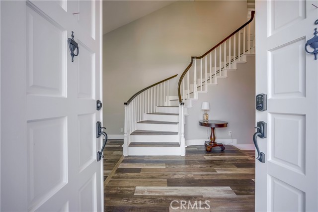 Detail Gallery Image 6 of 48 For 2311 via Pacifica, Corona,  CA 92882 - 4 Beds | 3 Baths