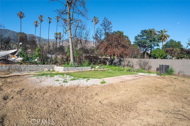 365 W Poppyfields Drive, Altadena CA: https://media.crmls.org/medias/daa01c3f-6c2a-4c40-8748-31d30bc31f7b.jpg