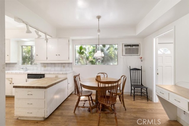 1145 S 4th Street, Alhambra CA: https://media.crmls.org/medias/daa0bad3-d655-46fb-9515-de831acf1031.jpg